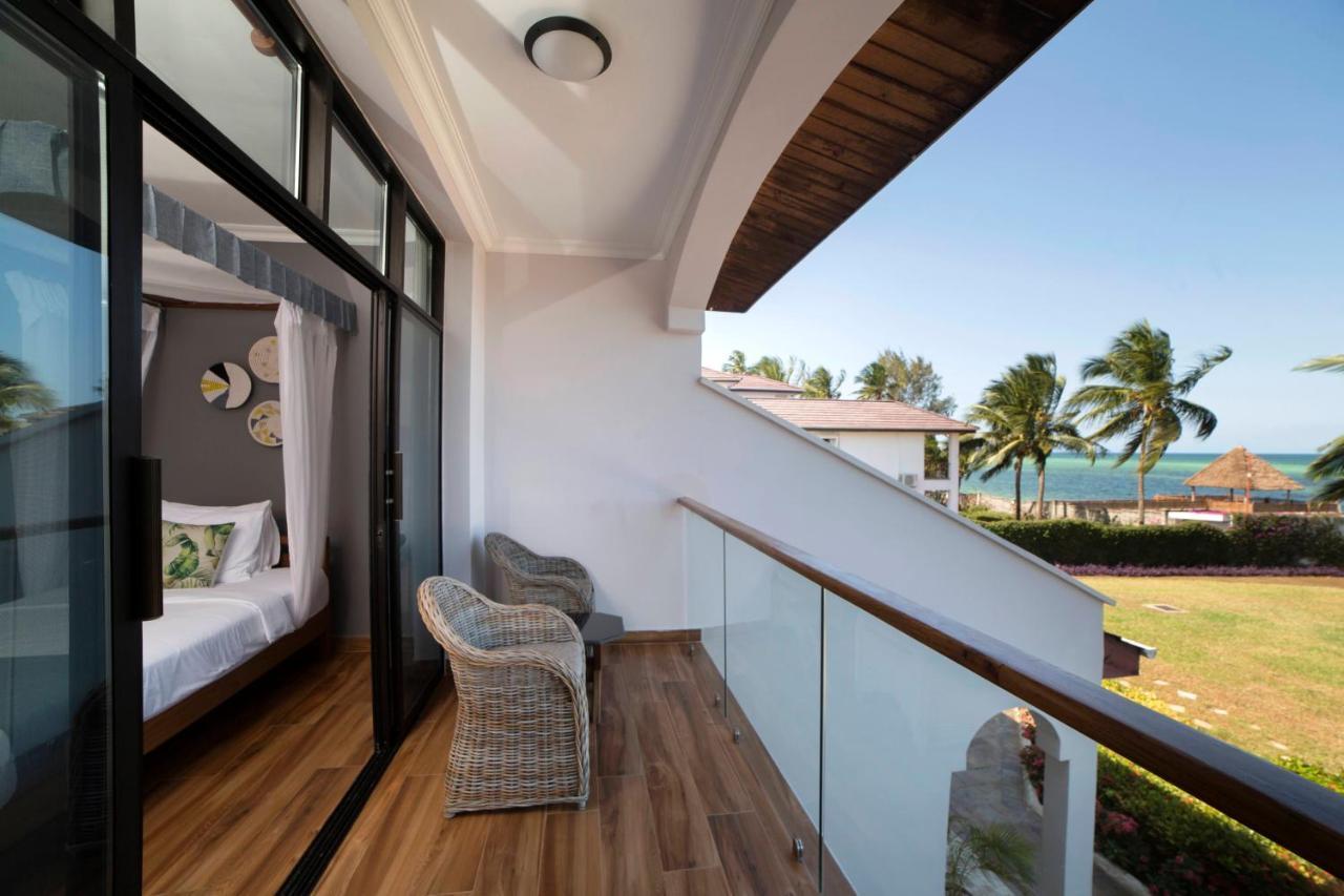 Kena Beach Villas Marumbi Екстериор снимка