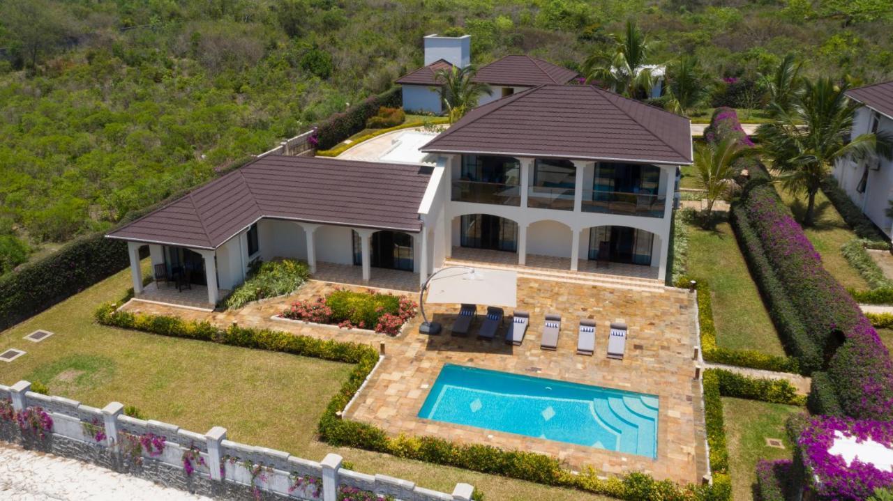 Kena Beach Villas Marumbi Екстериор снимка