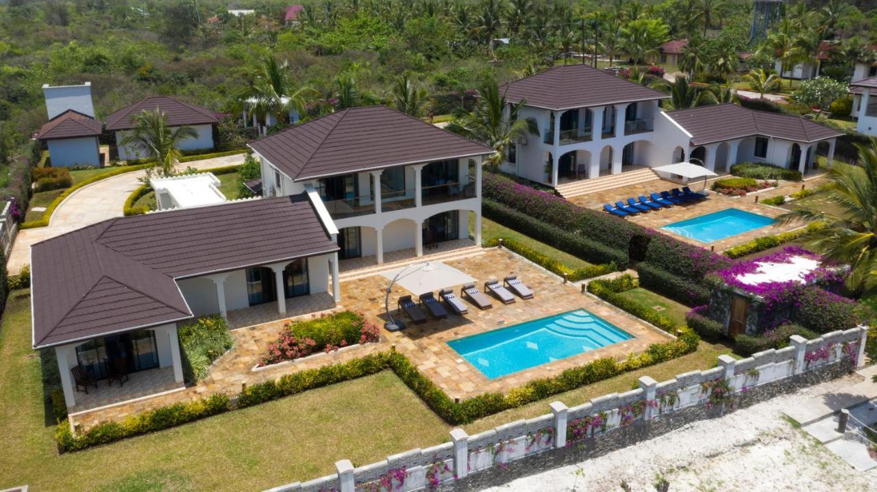 Kena Beach Villas Marumbi Екстериор снимка